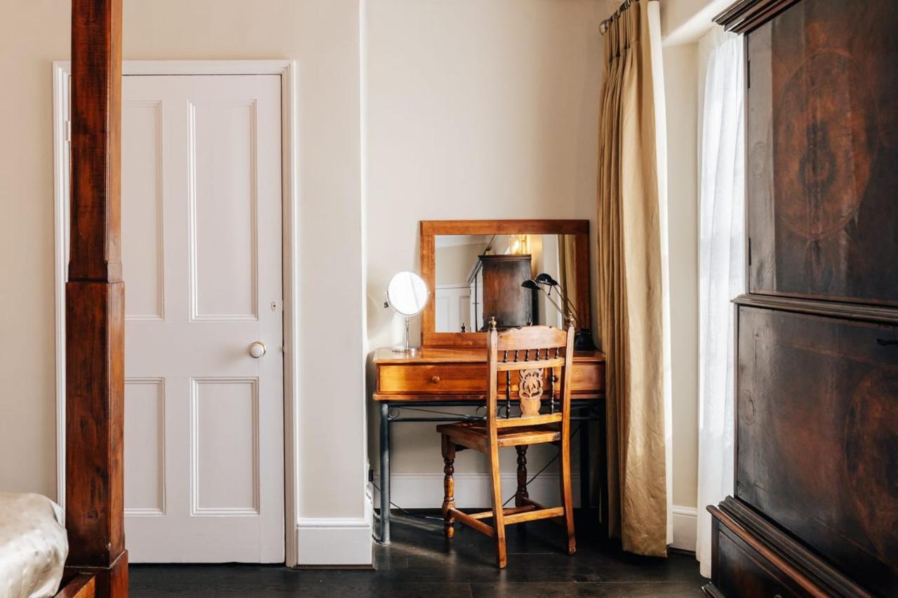 Central Townhouse With Garden & Free Parking Бат Екстериор снимка